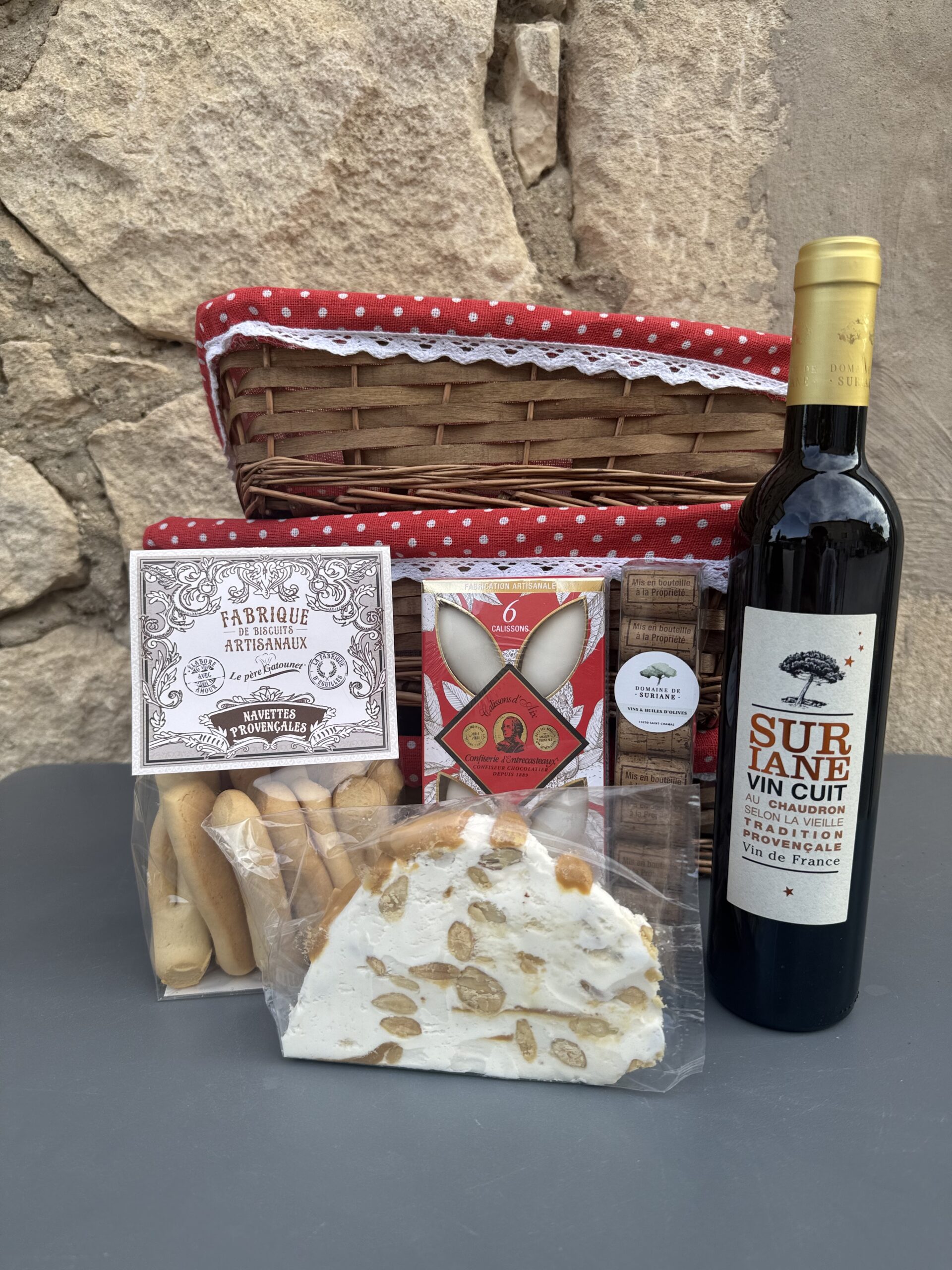 Panier gourmand VIN CUIT ET DOUCEURS